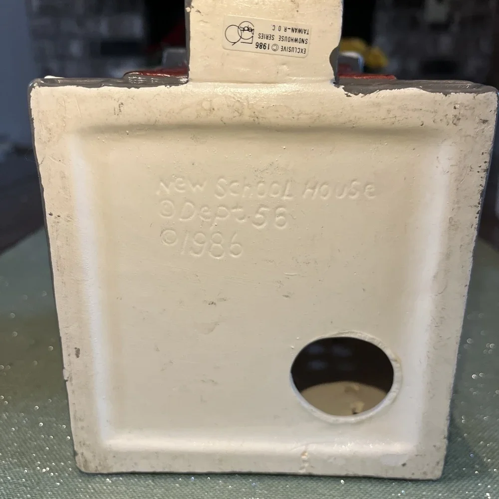 Dept 56 Snow Village 